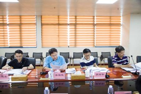 说明: D:\LYH工作日志\2018-2019(2)工作日志\2019年新专业申报\20190719专家评审会\会议照片\IMG_2699.JPG